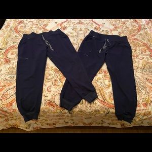 (Bundle of 2) Figs Navy Zamora PETITE Jogger Scrub Pants
